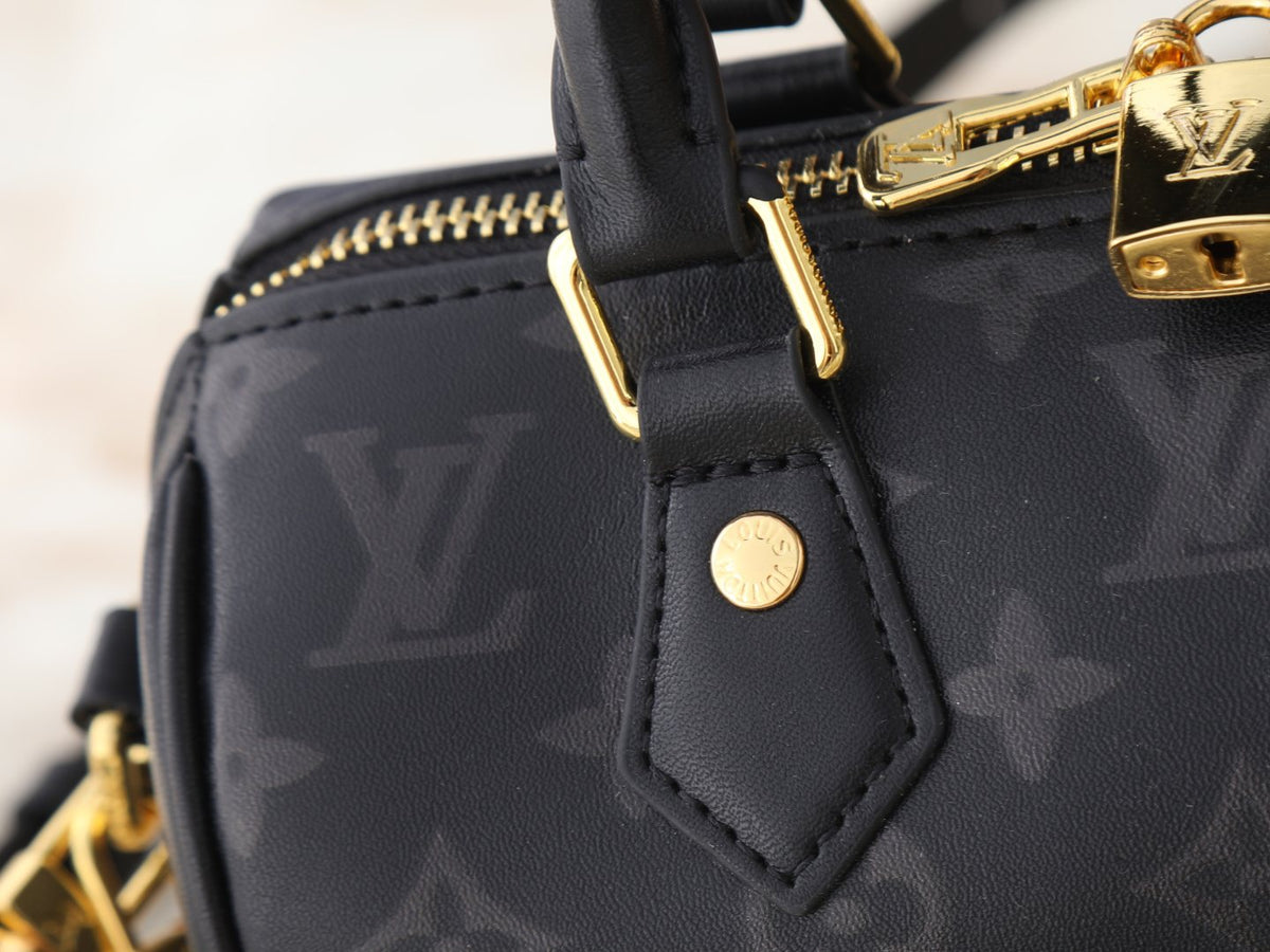 Louis Vuitton Speedy Bandoulière Monogram Ink Handbag — detail