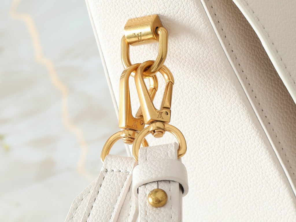 Louis Vuitton Soft Twist White Leather Shoulder Bag — detail
