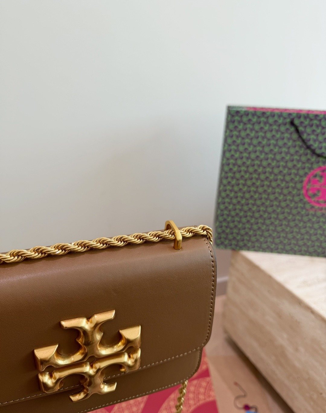 Tory Burch Eleanor Chain-Strap Flap Bag — detail