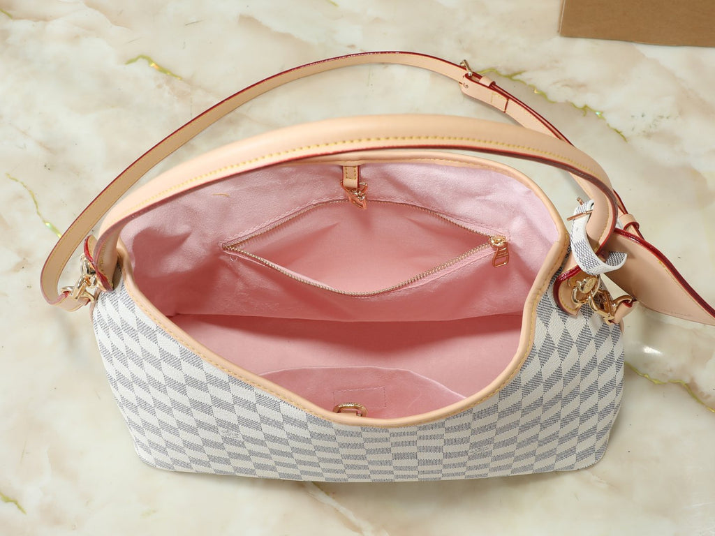 Louis Vuitton Graceful Shoulder Bag — detail