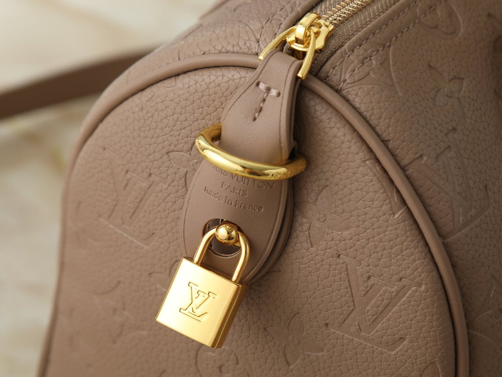 Louis Vuitton Speedy Bandoulière Embossed Monogram Bag — detail