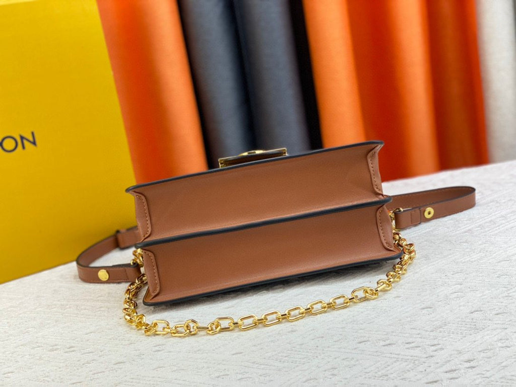 Louis Vuitton Dauphine Monogram Shoulder Bag — detail