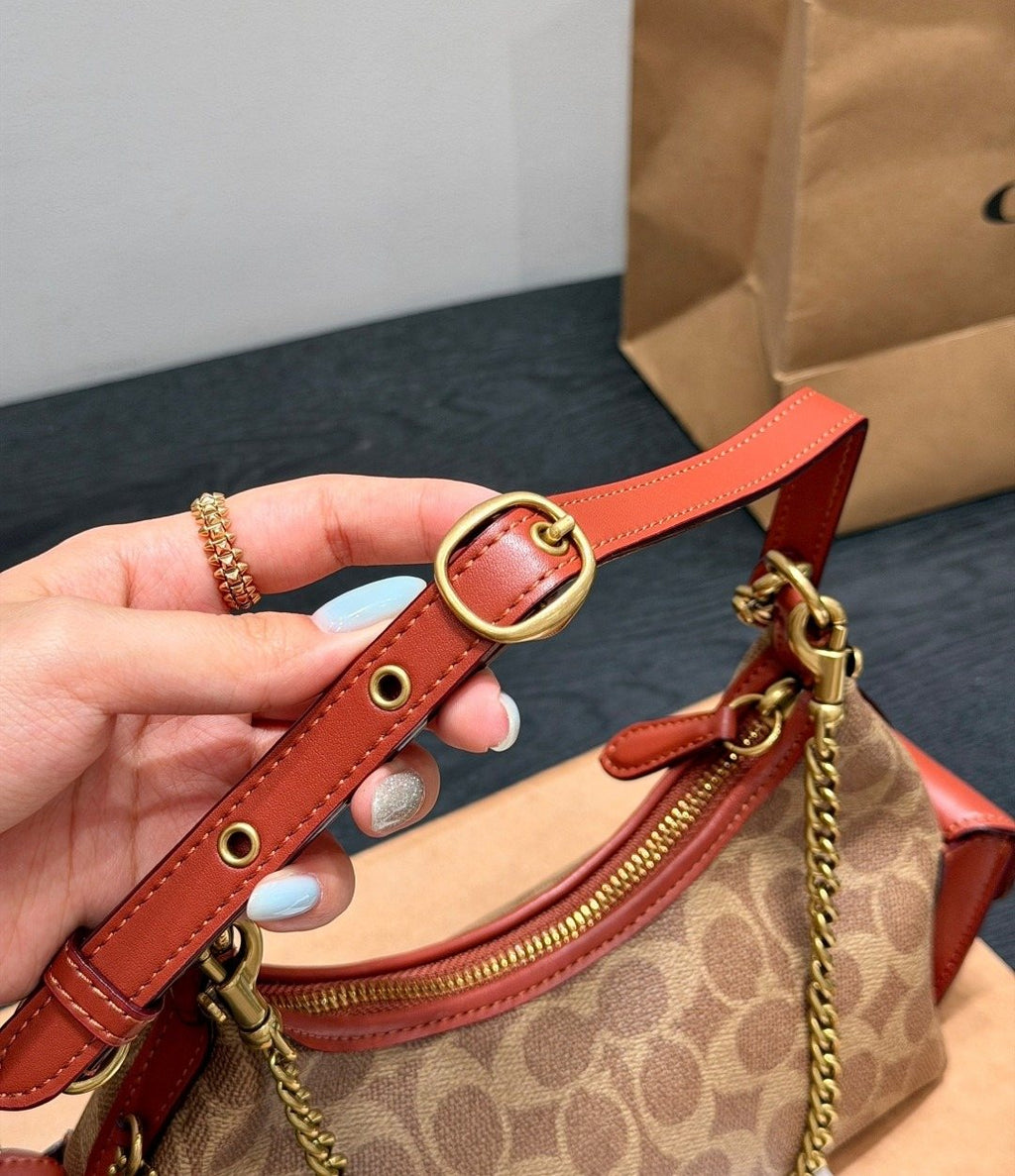 Coach Pocket Juliet Chain-Detail Shoulder Bag — detail
