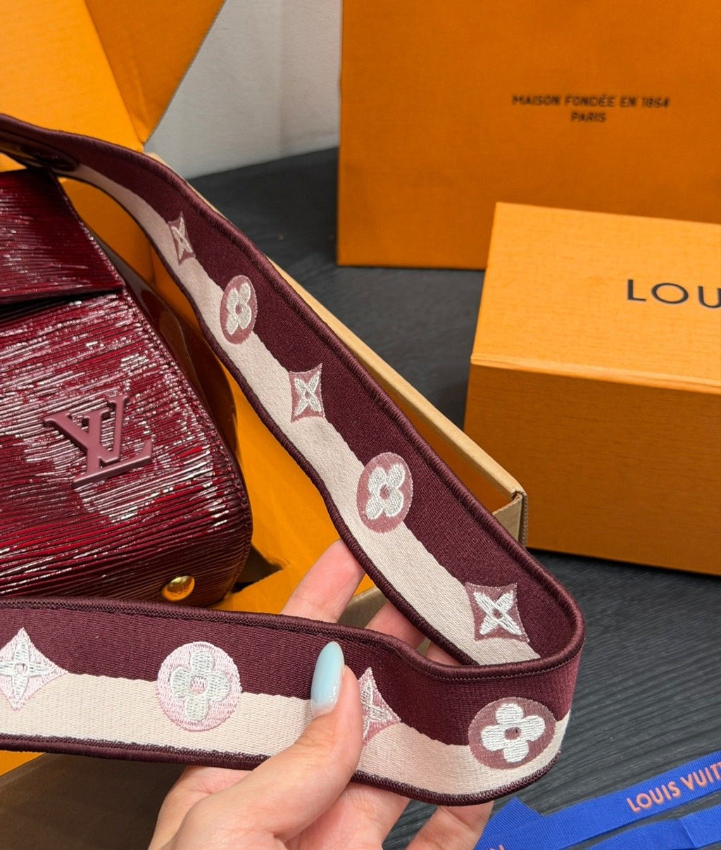 Louis Vuitton Cluny BB Glossy Textured Top-Handle Bag — detail