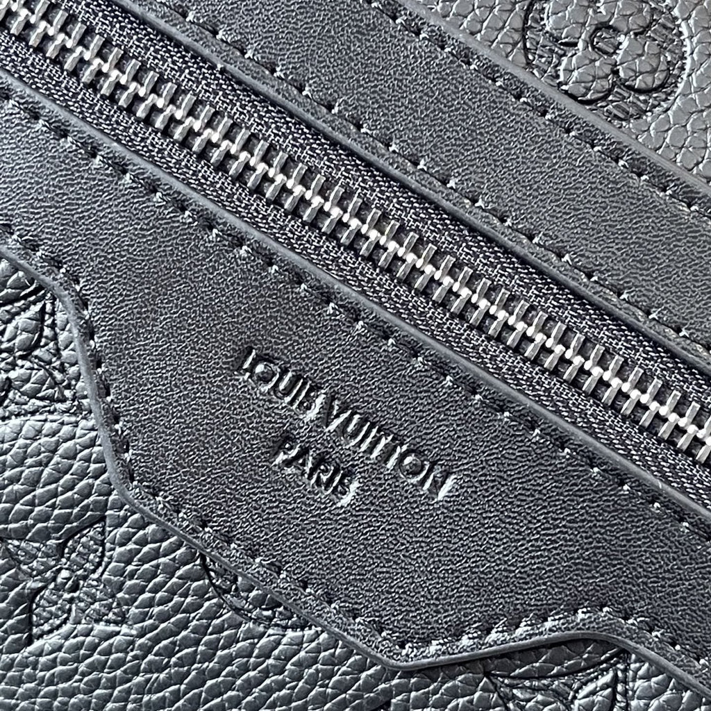 Louis Vuitton Courrier Monogram Messenger Bag — detail