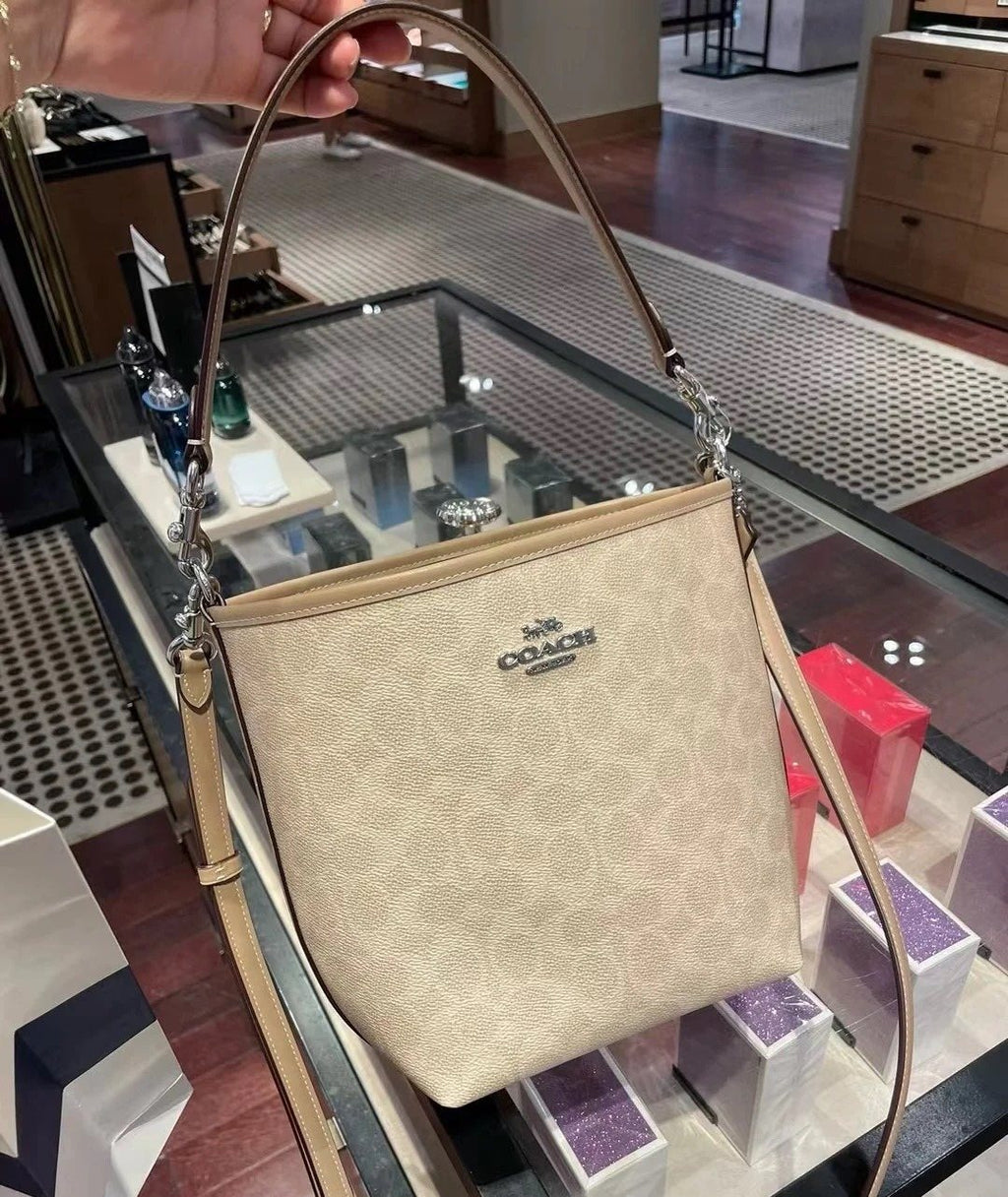 Coach NEWcity Bucket Bag — front