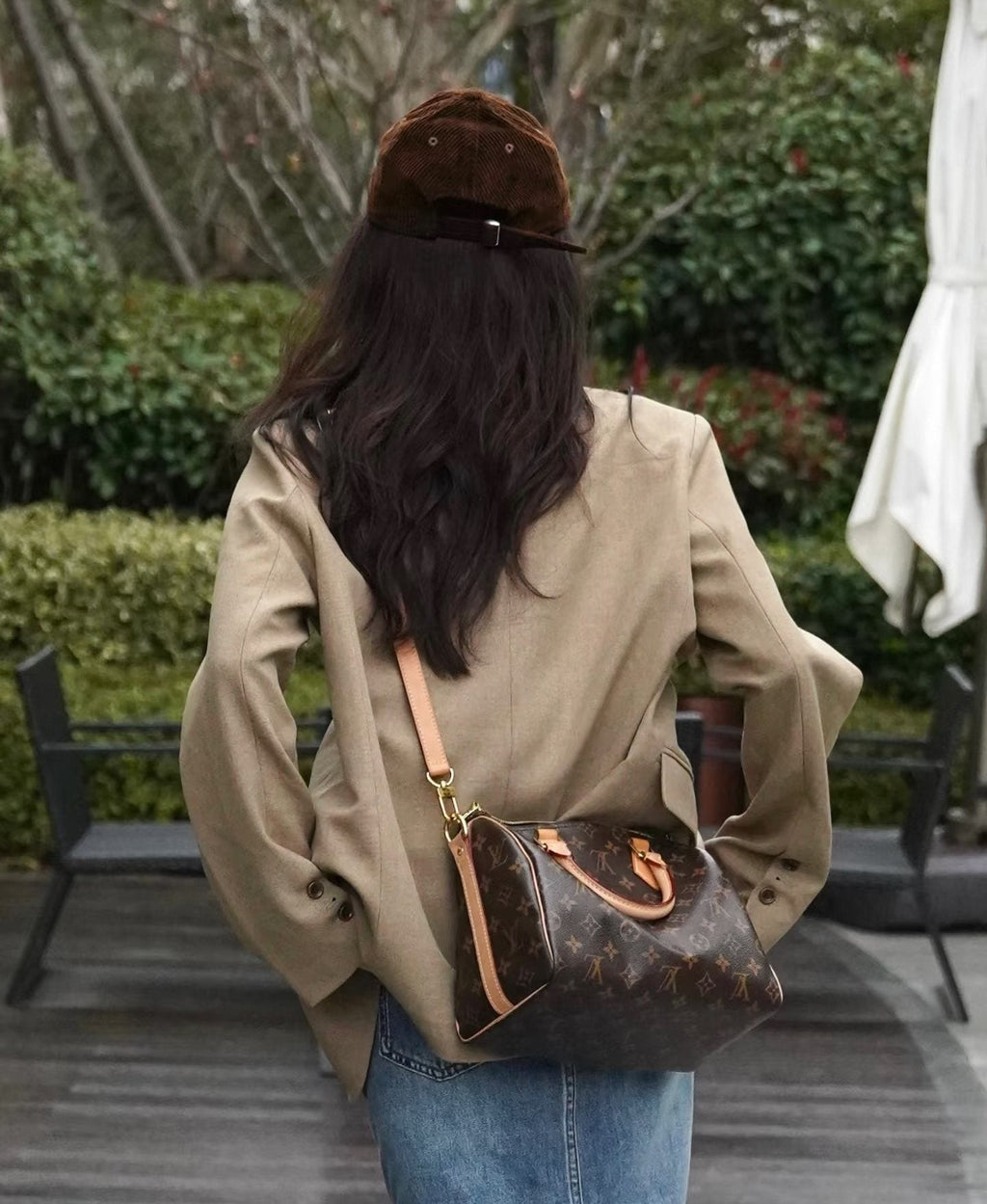 Louis Vuitton Speedy Monogram Satchel — model