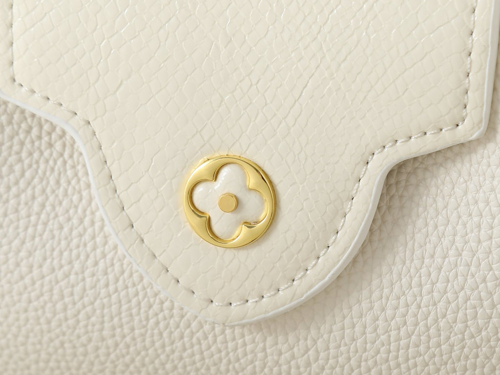 Louis Vuitton Acanto Capucines Top-Handle Bag — detail