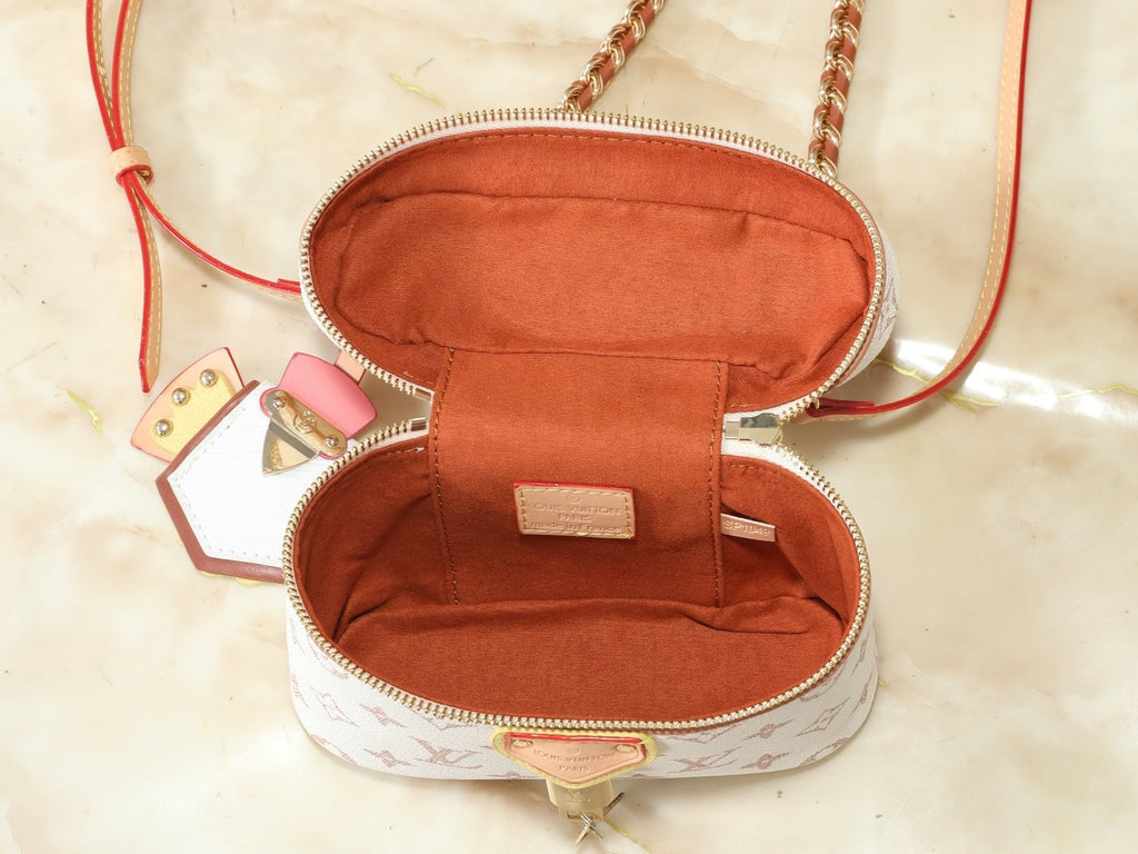 Louis Vuitton Vanity Chain Pouch in Cream and Pink Monogram — detail