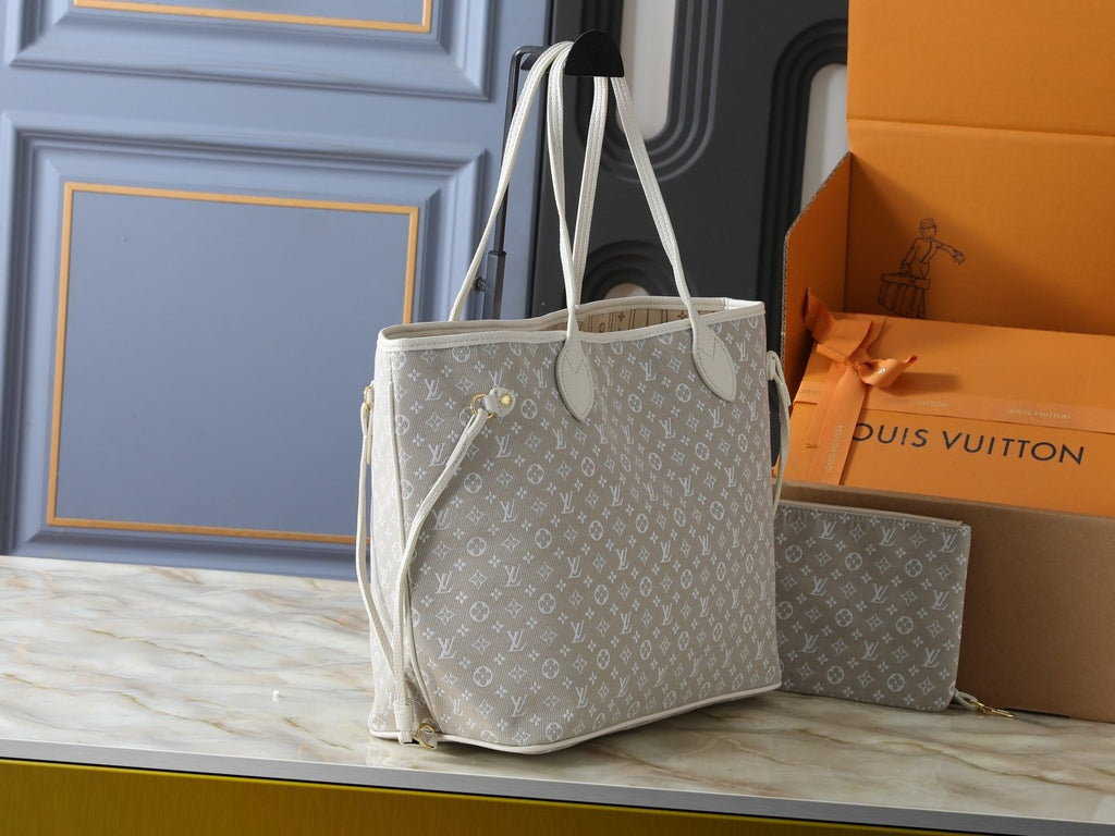 Louis Vuitton Neverfull Monogram Tote with Zip Pouch — side