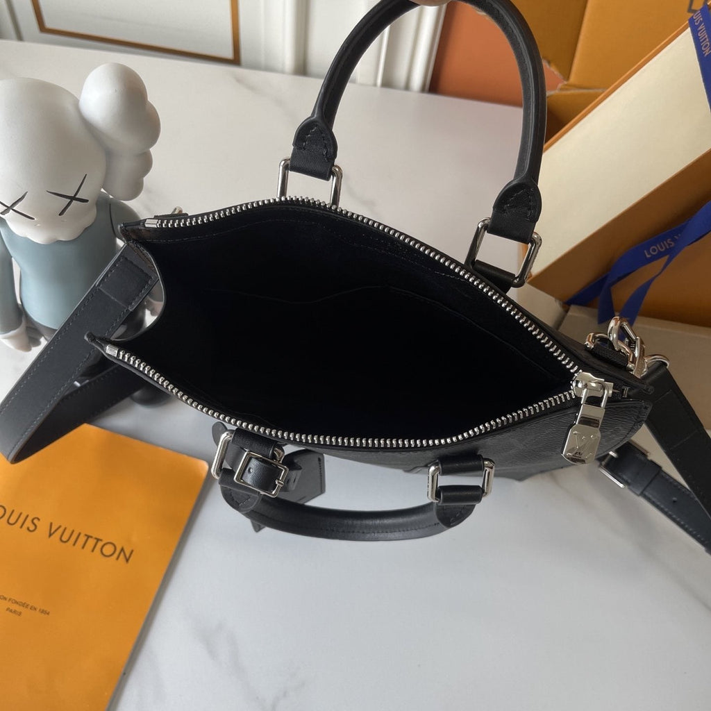 Louis Vuitton Sac Plat Cross Monogram Tote — detail