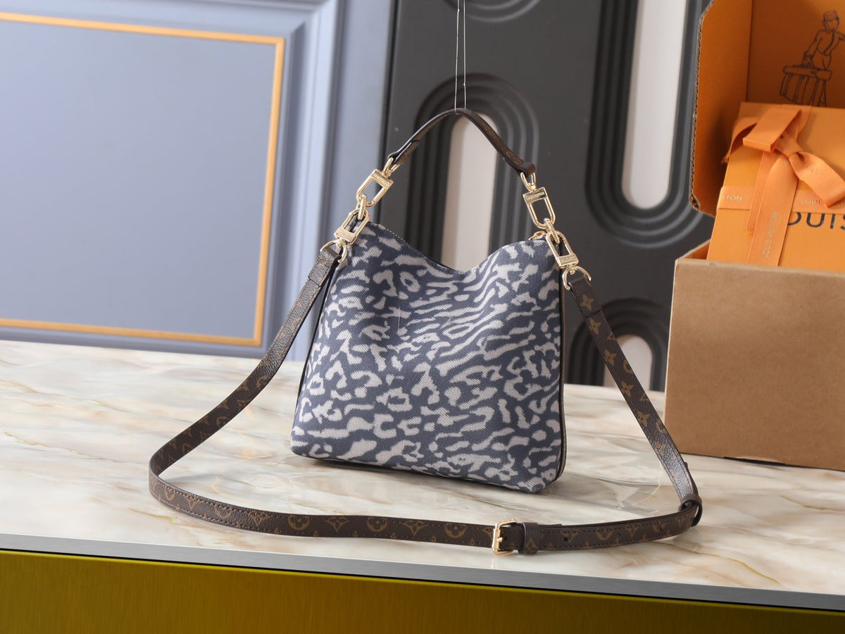 Louis Vuitton Multipass Blue-Gray Patterned Shoulder Bag — back