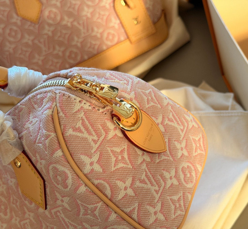 Louis Vuitton Speedy Monogram Barrel Handbag — detail