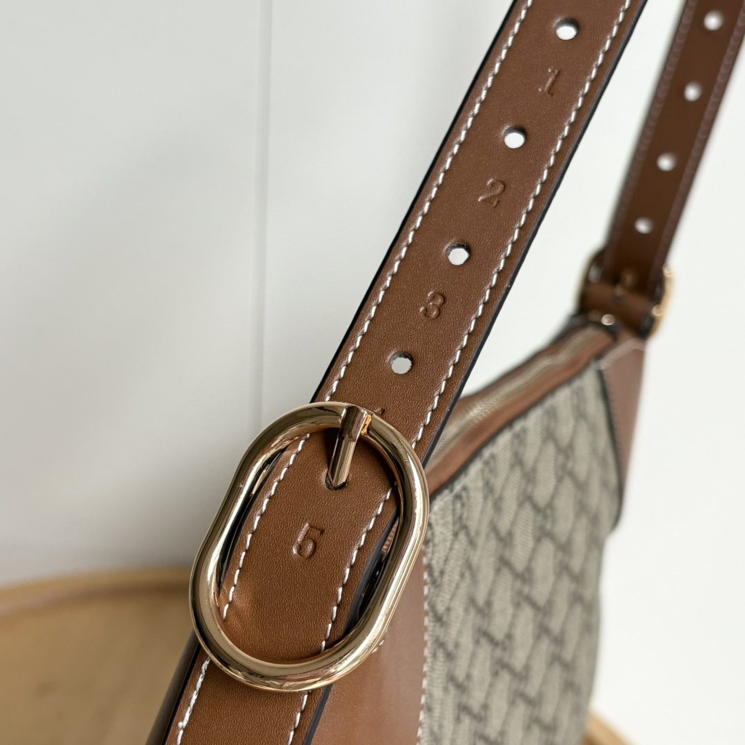 Gucci GG Emblem Monogram Shoulder Bag — detail