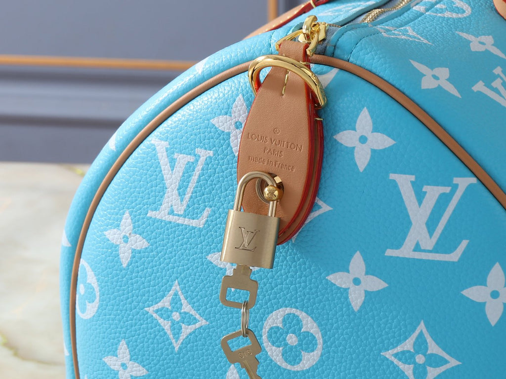 Louis Vuitton Speedy Bandoulière Monogram Duffel Bag — detail