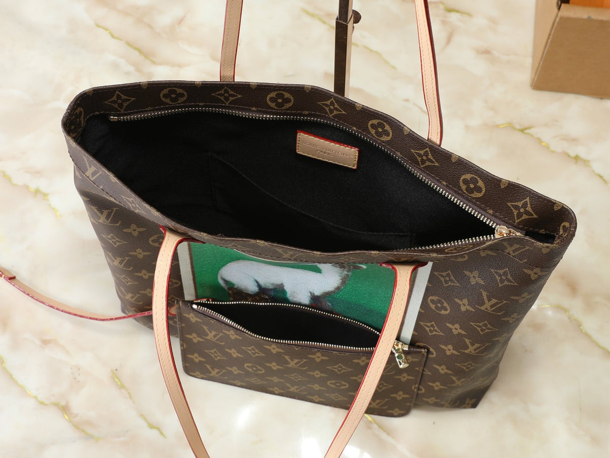 Louis Vuitton Carry It Monogram Animal Artwork Tote — detail