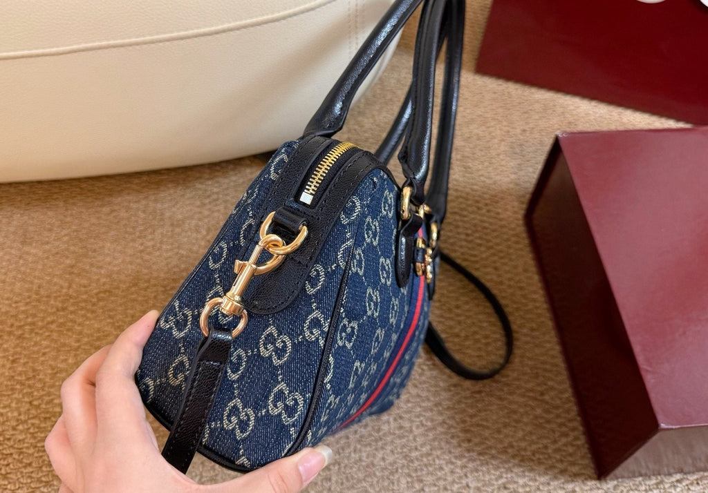 Gucci Borsetto Horsebit Boston Bag — side