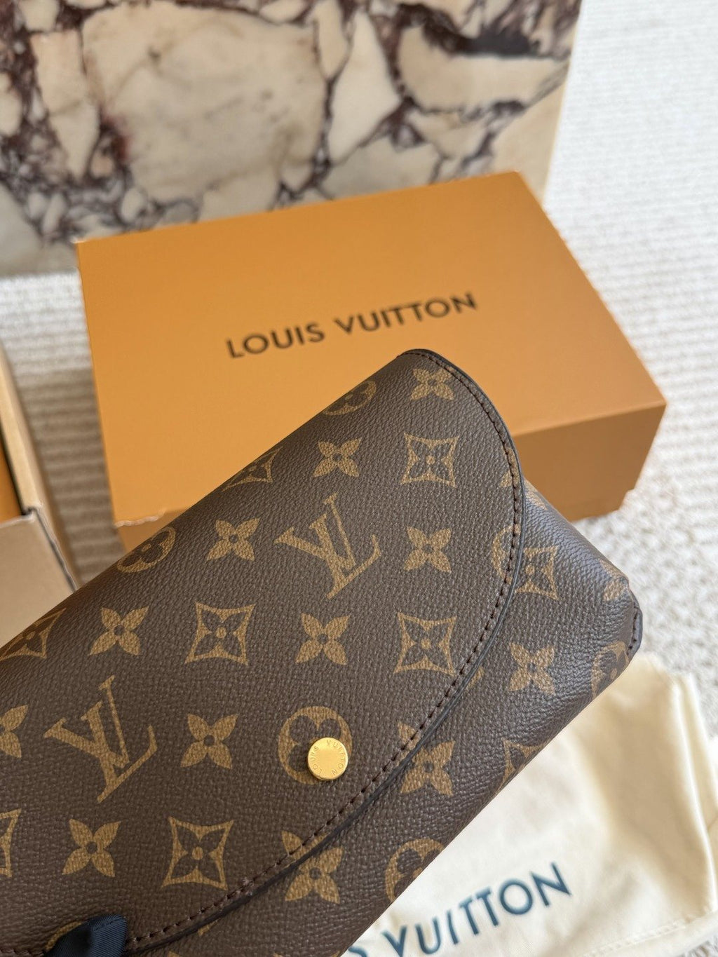 Louis Vuitton Monogram Rounded-Flap Chain Shoulder Bag — detail