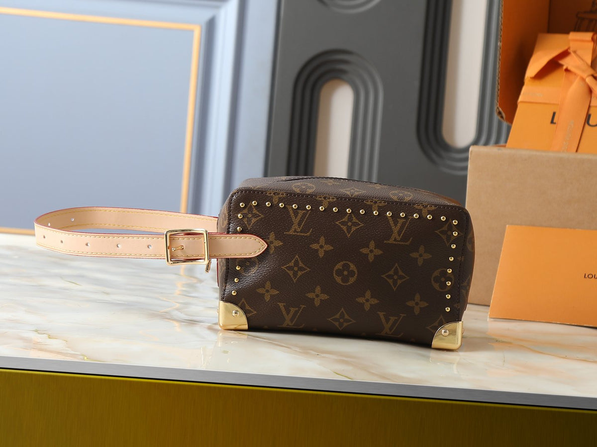 Louis Vuitton Locker Dopp Kit Brown Monogram Toiletry Bag — hero