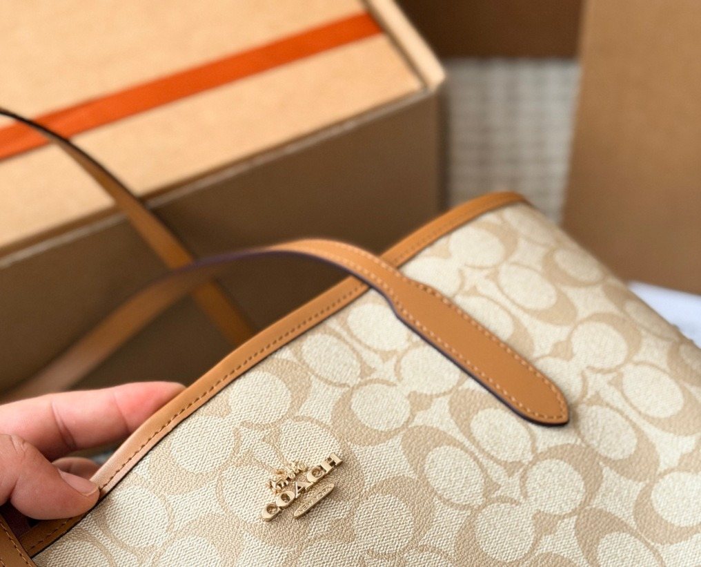 Coach City Tote in Signature Coated Canvas — detail