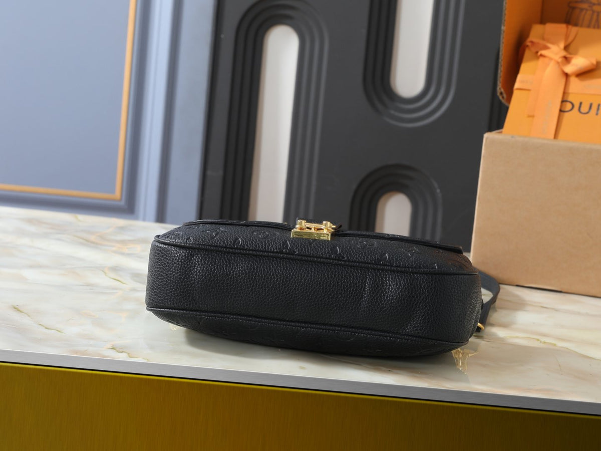 Louis Vuitton Pochette Métis Soft Crossbody Bag — detail