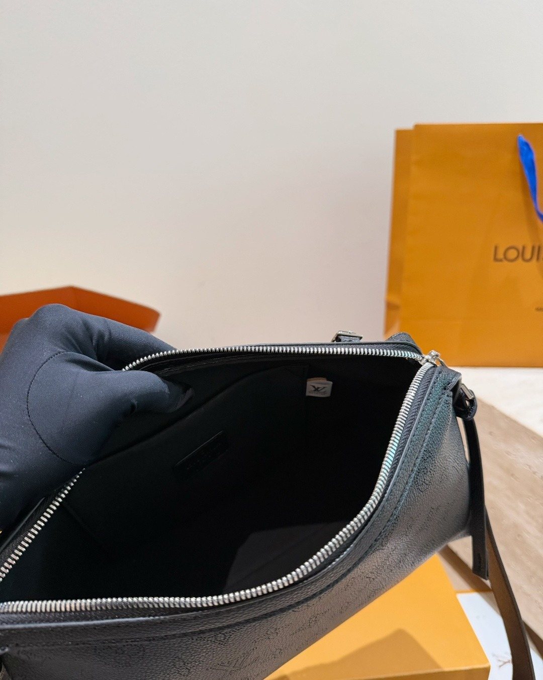 Louis Vuitton Mahina Chain-Detail Shoulder Bag — detail