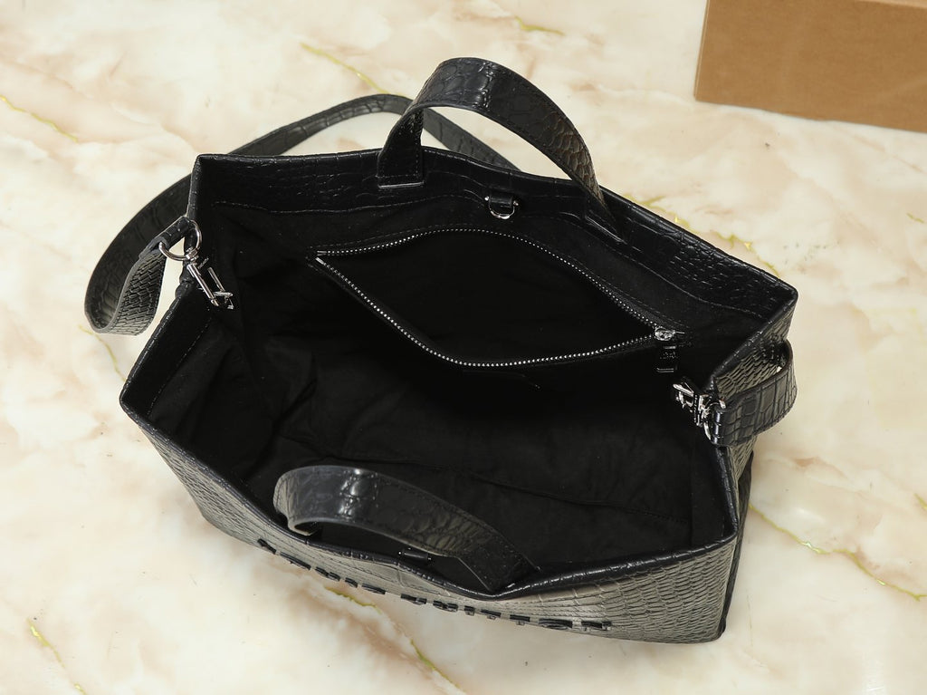 Louis Vuitton Shopper Tote Bag — detail