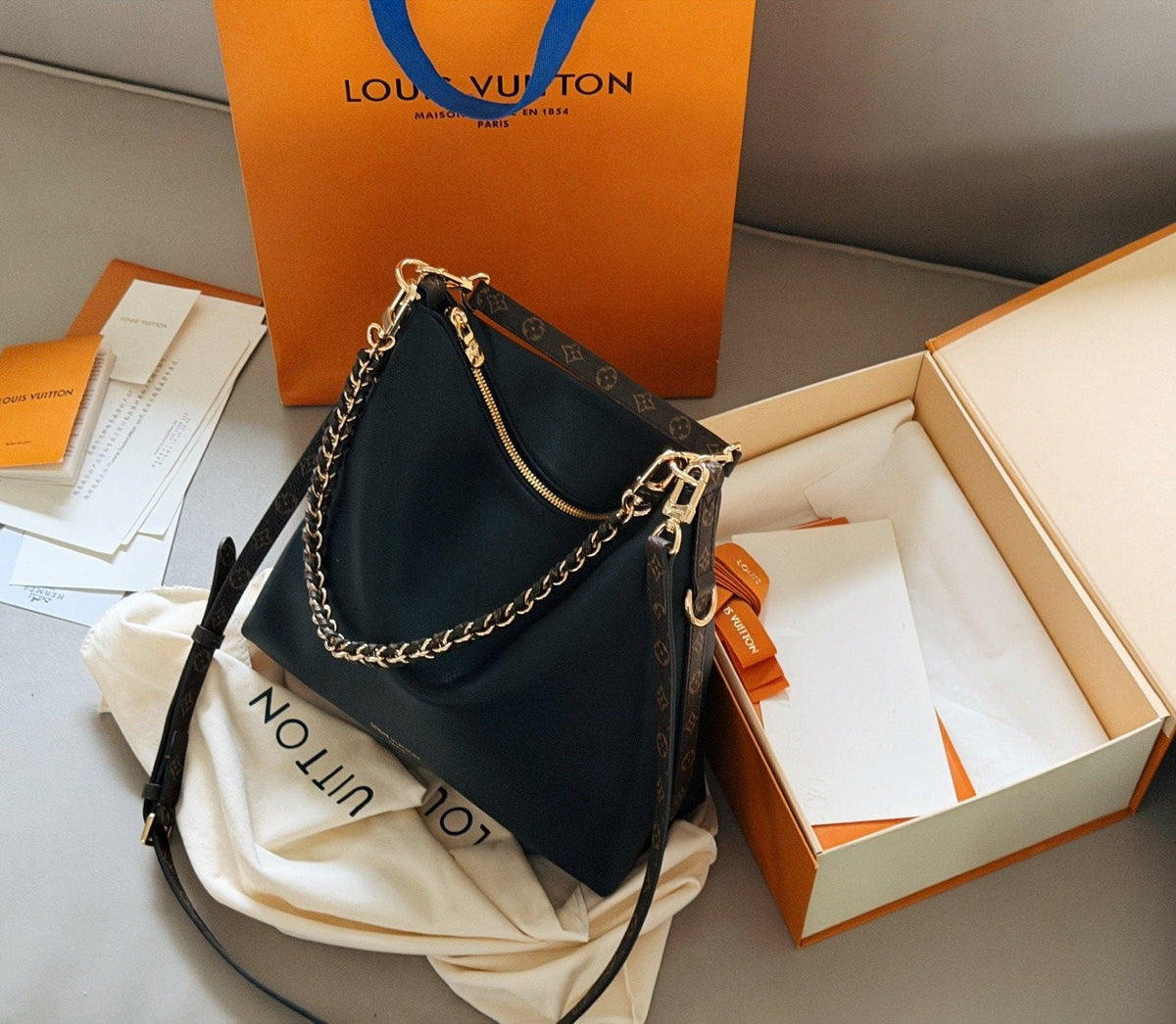 Louis Vuitton Multipass Black Leather Shoulder Bag — side