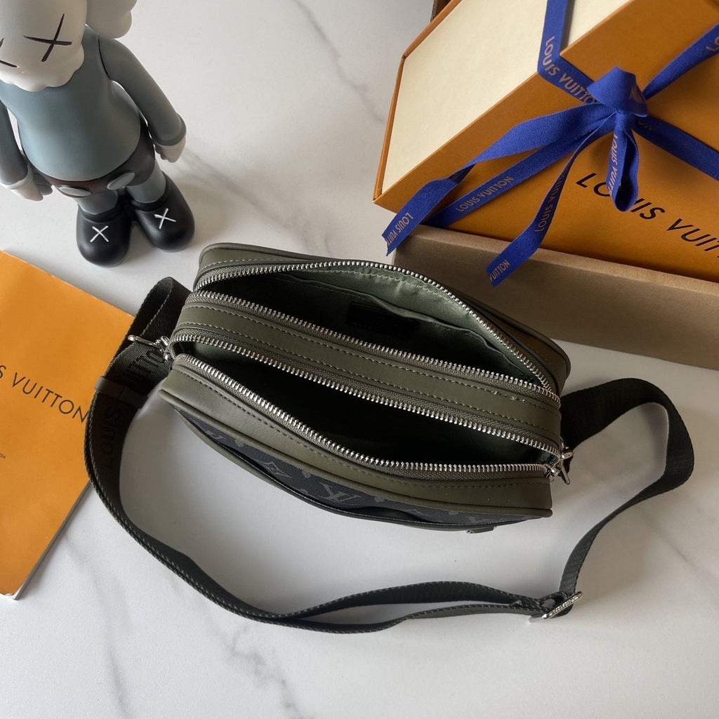 Louis Vuitton Alpha Monogram Messenger Bag — detail