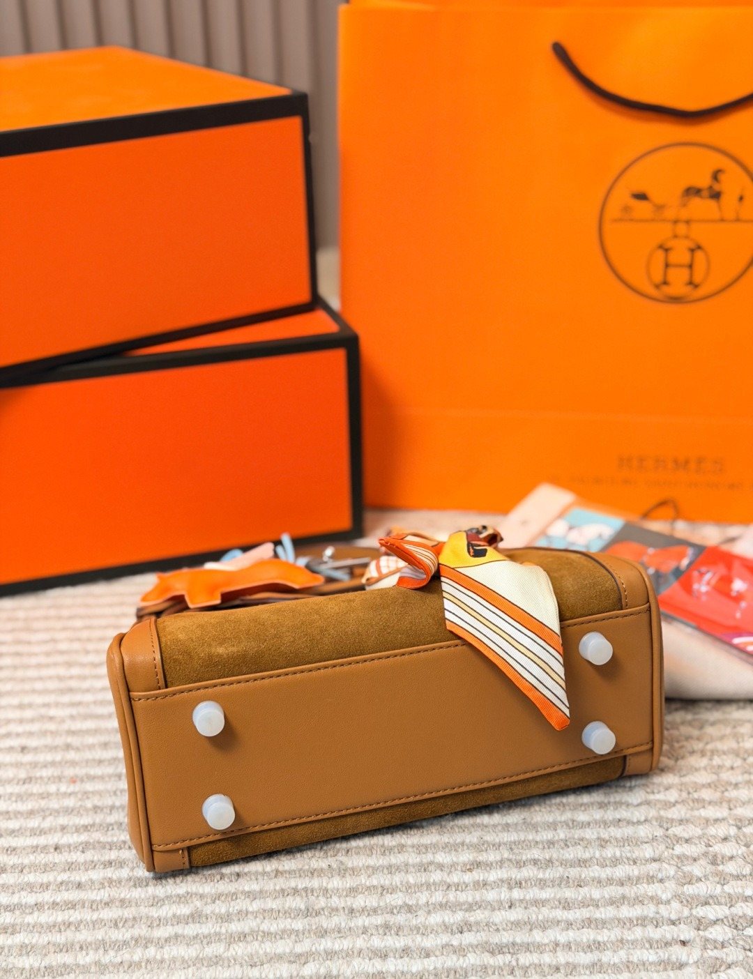 Hermès Kelly Top-Handle Bag with Silver-Tone Hardware — detail