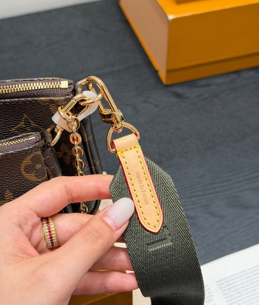 Louis Vuitton Monogram Multi-Pouch Crossbody Bag Set — detail