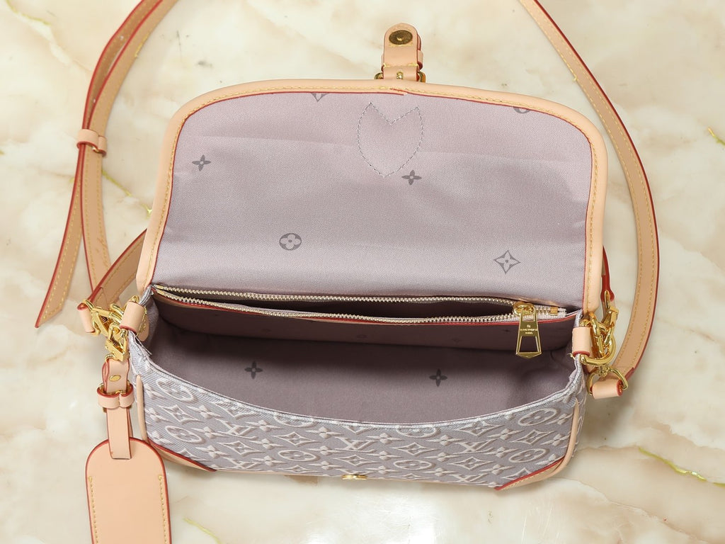 Louis Vuitton Diane Monogram Denim Shoulder Bag — detail