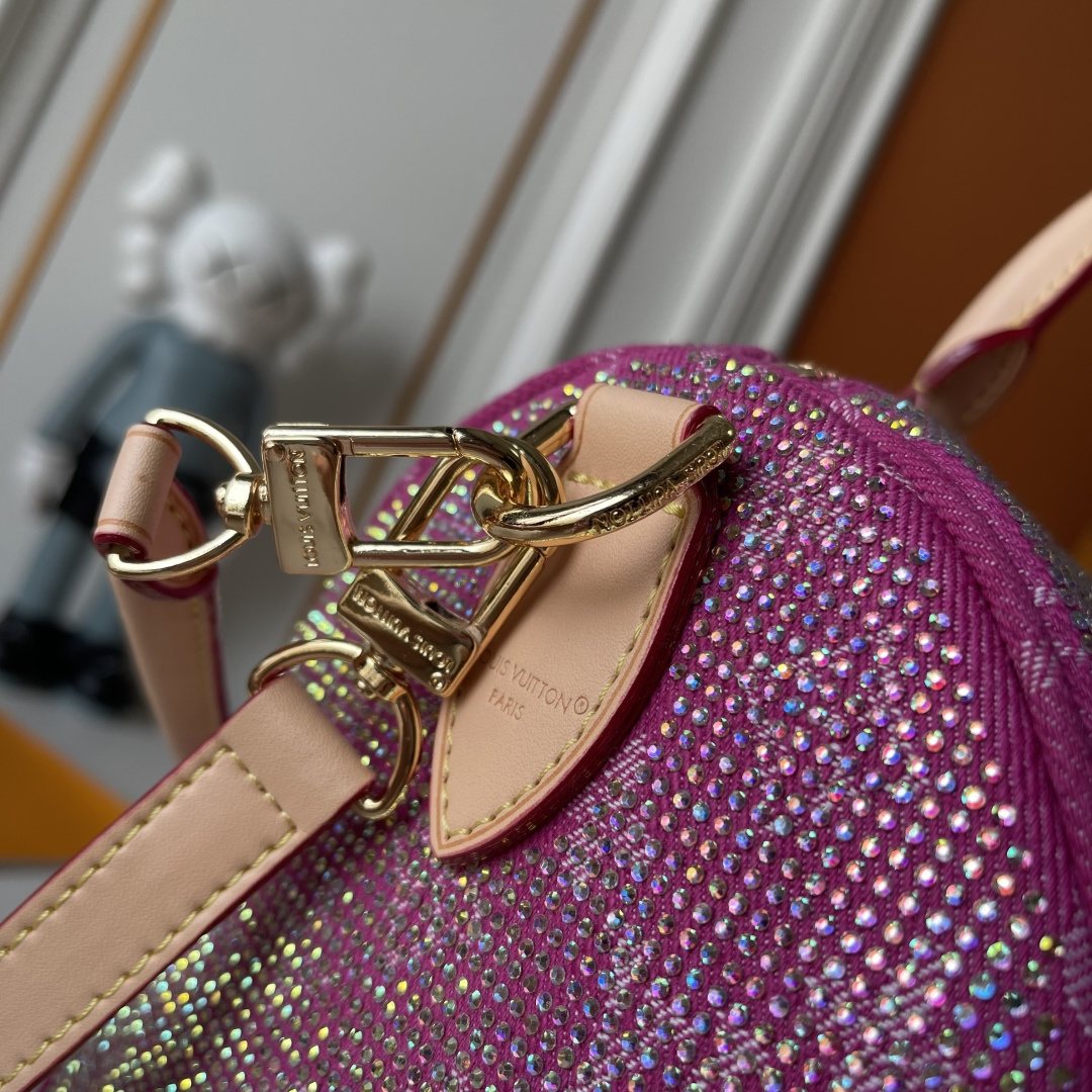 Louis Vuitton Speedy Bandoulière Crystal-Embellished Boston Bag — detail
