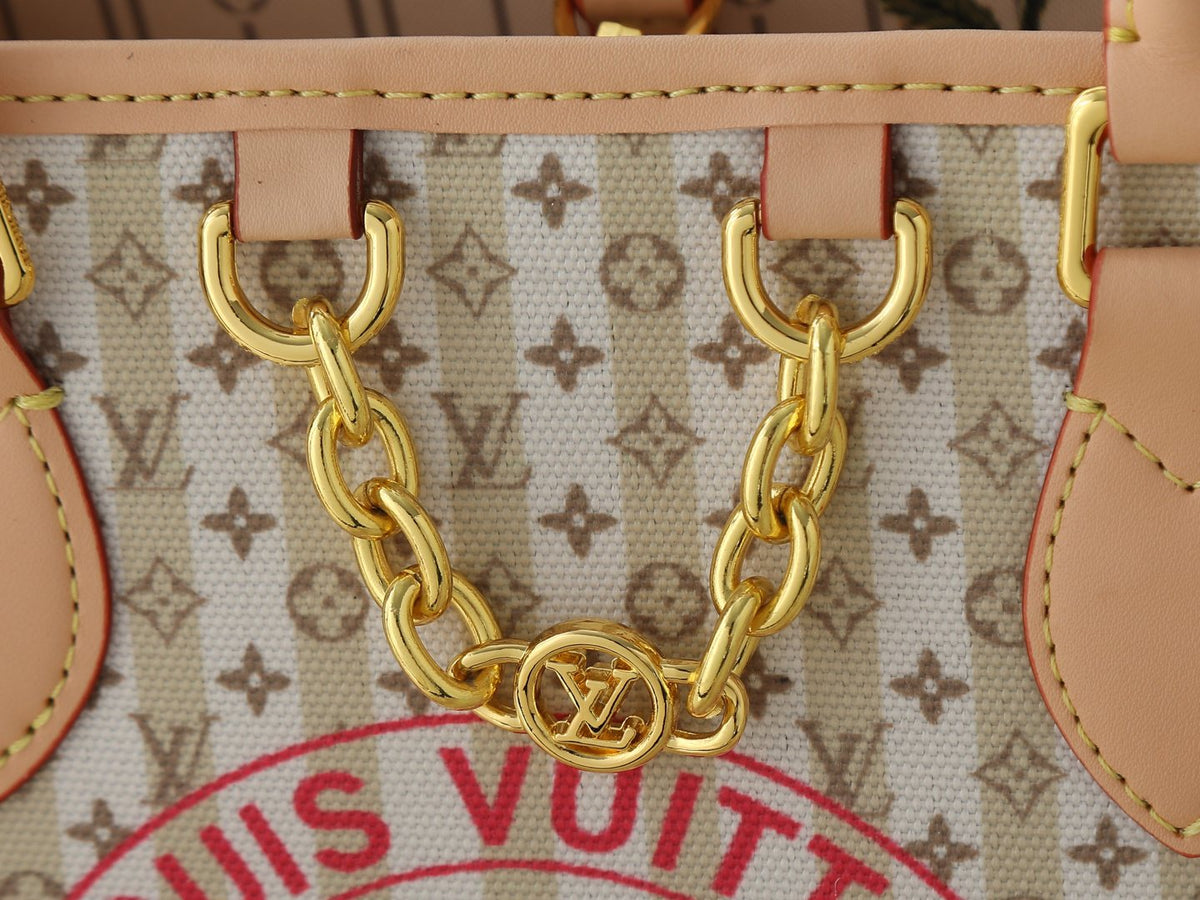 Louis Vuitton Stamp OnTheGo Monogram Tote — detail
